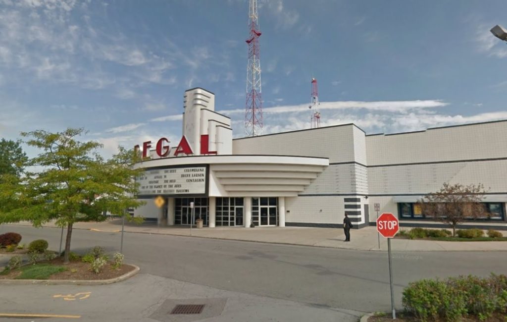 Regal Elmwood Center owner seeks to break up plaza into three parts for